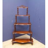 Edwardian Oak 5 shelf whatnot with spiral columns