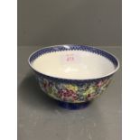 Chinese bowl decorated with a floral pattern 13cm diam