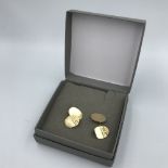 Pair cufflinks 9ct yellow gold, engraved decoration