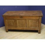C18th lined oak chest with top opening lid 67Hx134Lx55W cm
