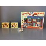 Wallace & Gromit playhouse in original box & 3 figures.