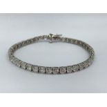 Impressive bracelet 18ct white gold 10.93cts