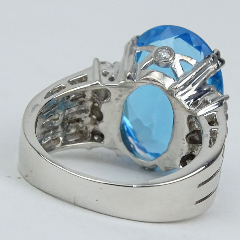 Approx. 15.0 Carat Oval Cut London Blue Topaz, 1.20 Carat Round Brilliant Cut Diamond and 18 Karat - Image 2 of 4