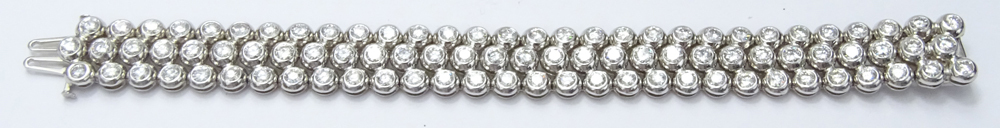 Contemporary Approx. 20.0 Carat Round Brilliant Cut Diamond and 18 Karat White Gold Bracelet. - Image 3 of 5
