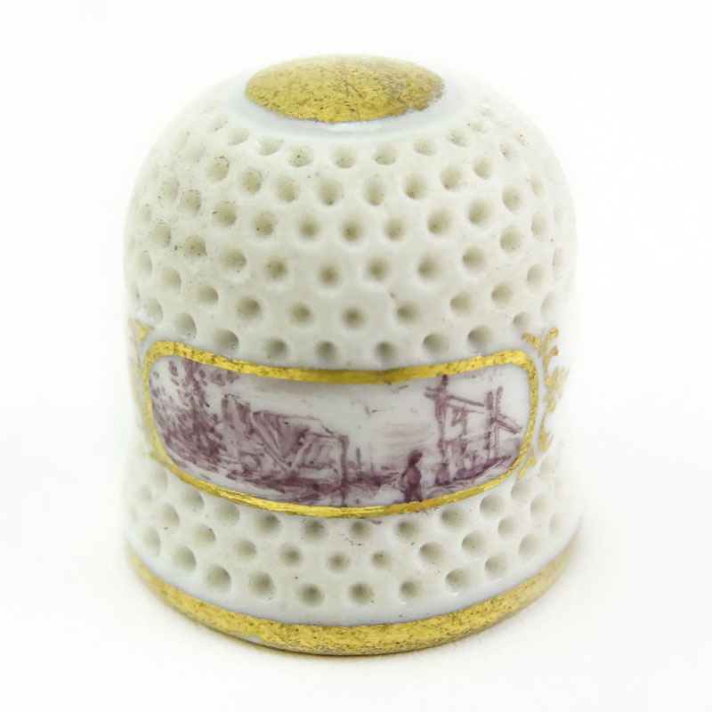 Mid 18th Century Meissen Porcelain Thimble. The upper and lower part with indentations, the middle - Image 2 of 5