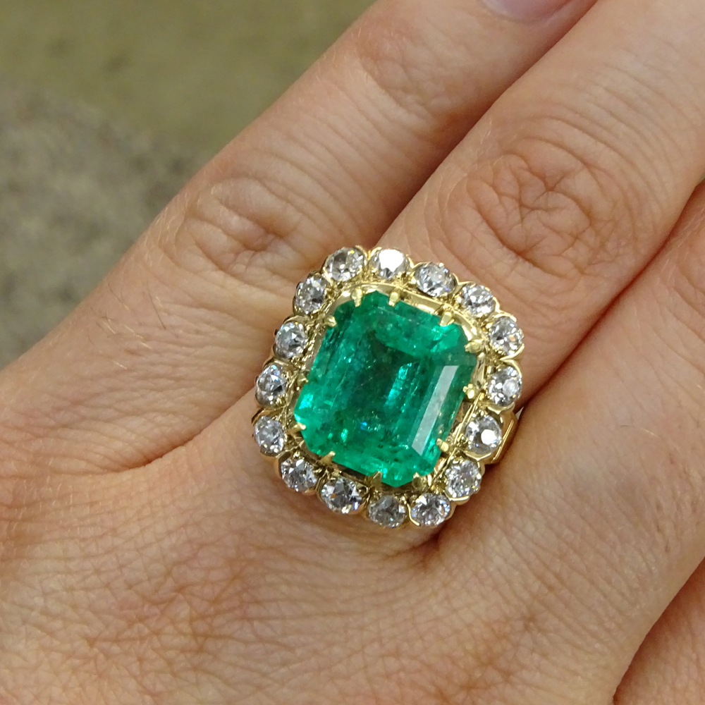 Vintage Approx. 8.0 Carat Colombian Emerald, 2.0 Carat Round Brilliant Cut Diamond - Image 3 of 5