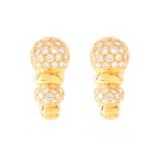 Approx. 3.0 Carat Pave Set Round Brilliant Cut Diamond and 18 Karat Yellow Gold Clip earrings. Diam