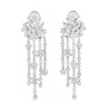 Approx. 5.0 Carat Round Brilliant Cut Diamond and 18 Karat White Gold Chandelier earrings. Diamonds