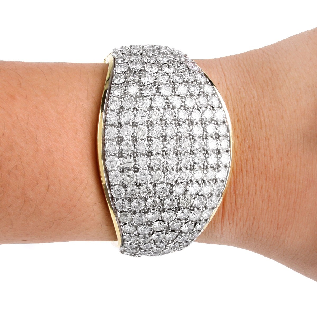 Contemporary 42.00 Carat Diamond Bangle Bracelet - Image 6 of 6