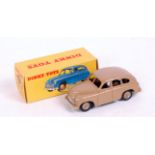 Dinky 40E Standard Vanguard, 1st casting open rear wheel aches, axle secured by tin clip,