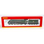 Hornby Railways R2494 BR green class A4 engine and tender 'Guillemot',