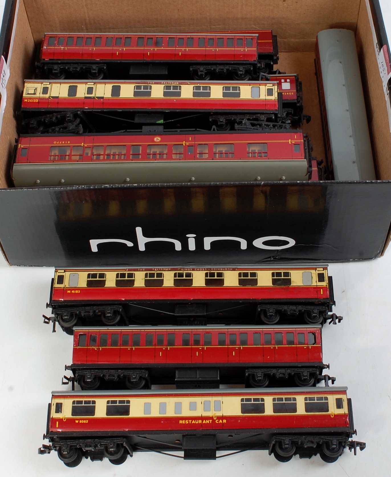 Eleven H-Dublo coaches (4 x super detail - 7 tinplate) Most in need of cleaning,