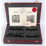 Bachmann 31-275Y "The Mancunian" Gift Set, comprising of 2 Locomotives in wooden case,