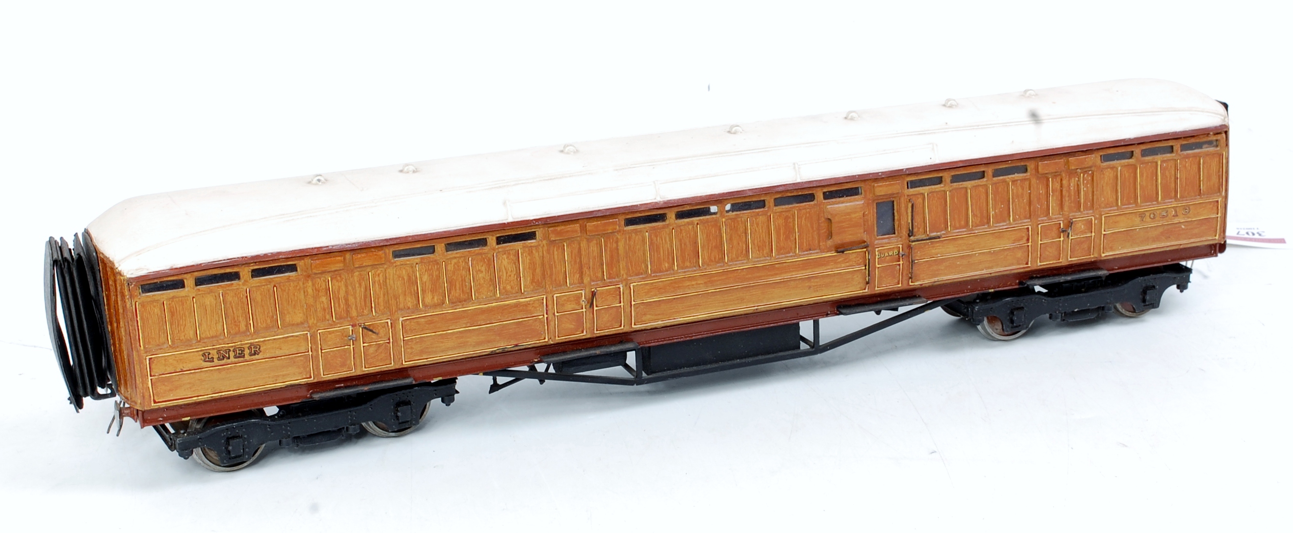 LNER teak full brake by Fred Newman (VG-E)