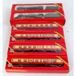 Hornby 00 Gauge Boxed Locomotive and Coach Group, to include R063 BR Britannia,