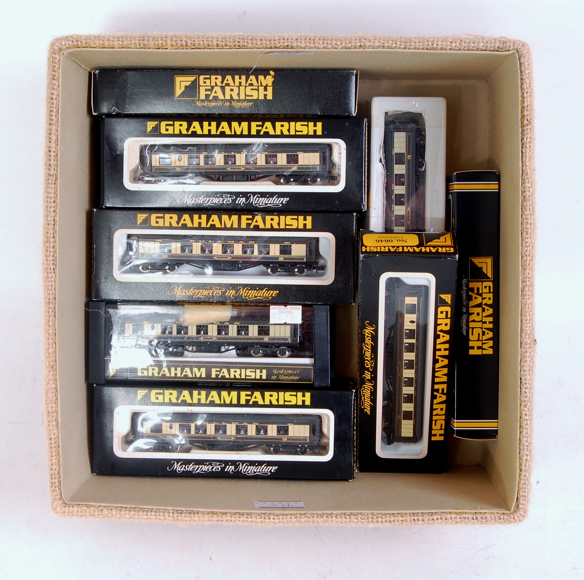 13 Graham Farish N gauge brown/cream Pullman coaches, 2 in box inners only (M,