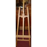 A contemporary beech freestanding artist's easel