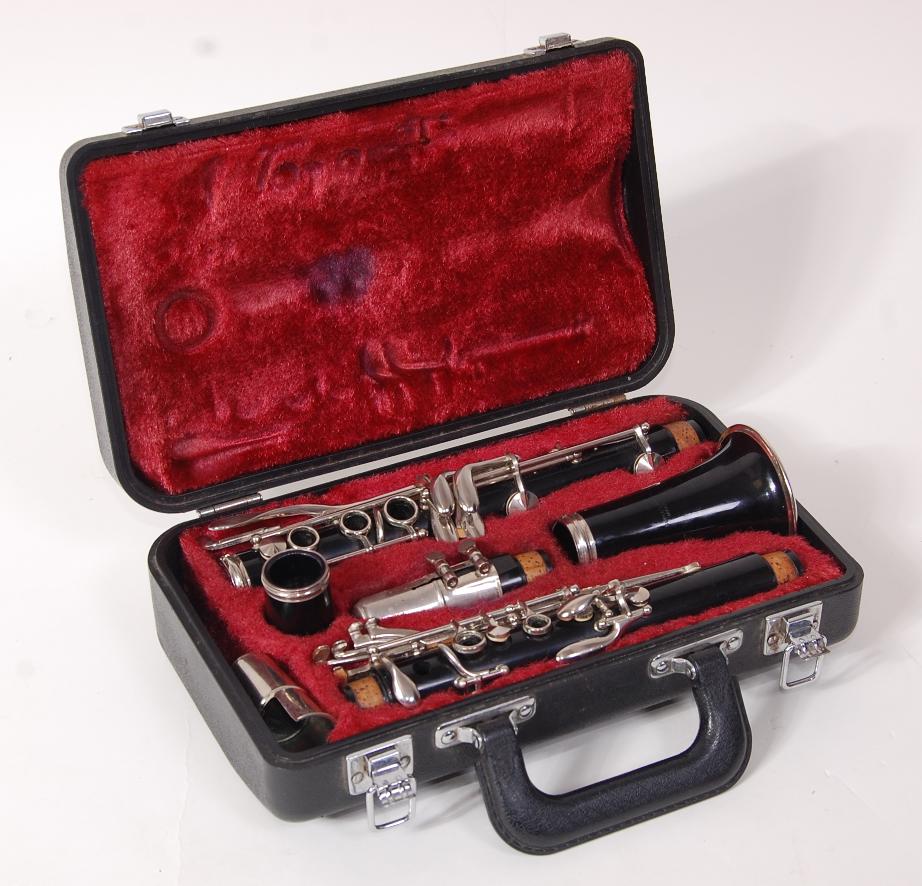 A cased Yamaha 'Nippon Gakki' 26II five-piece B-Flat clarinet