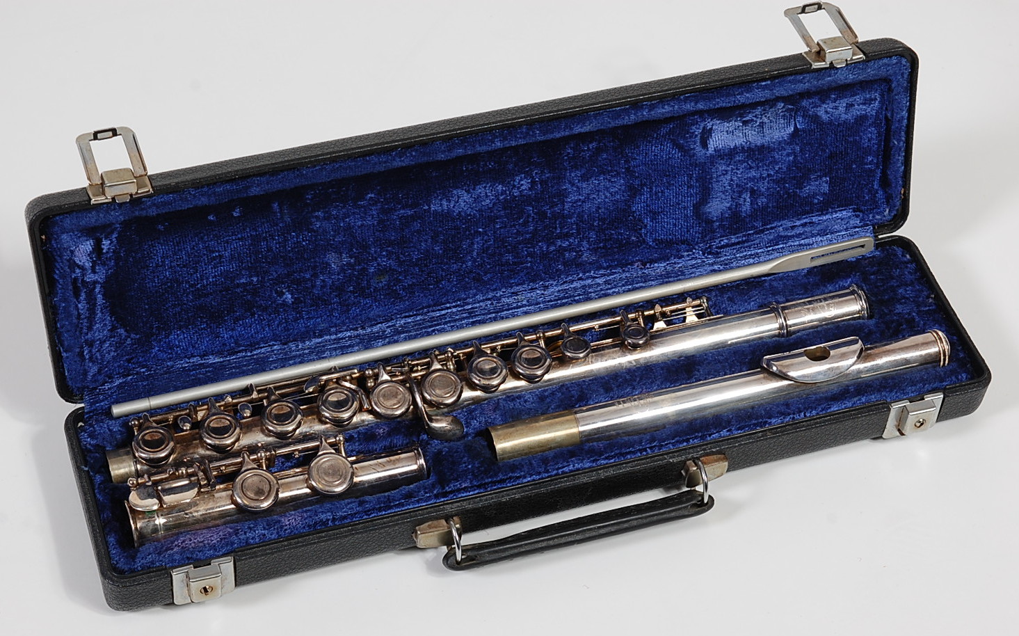 A cased silver-plated Buffet Crampon 'Cooper 225' student three-piece flute, serial No.