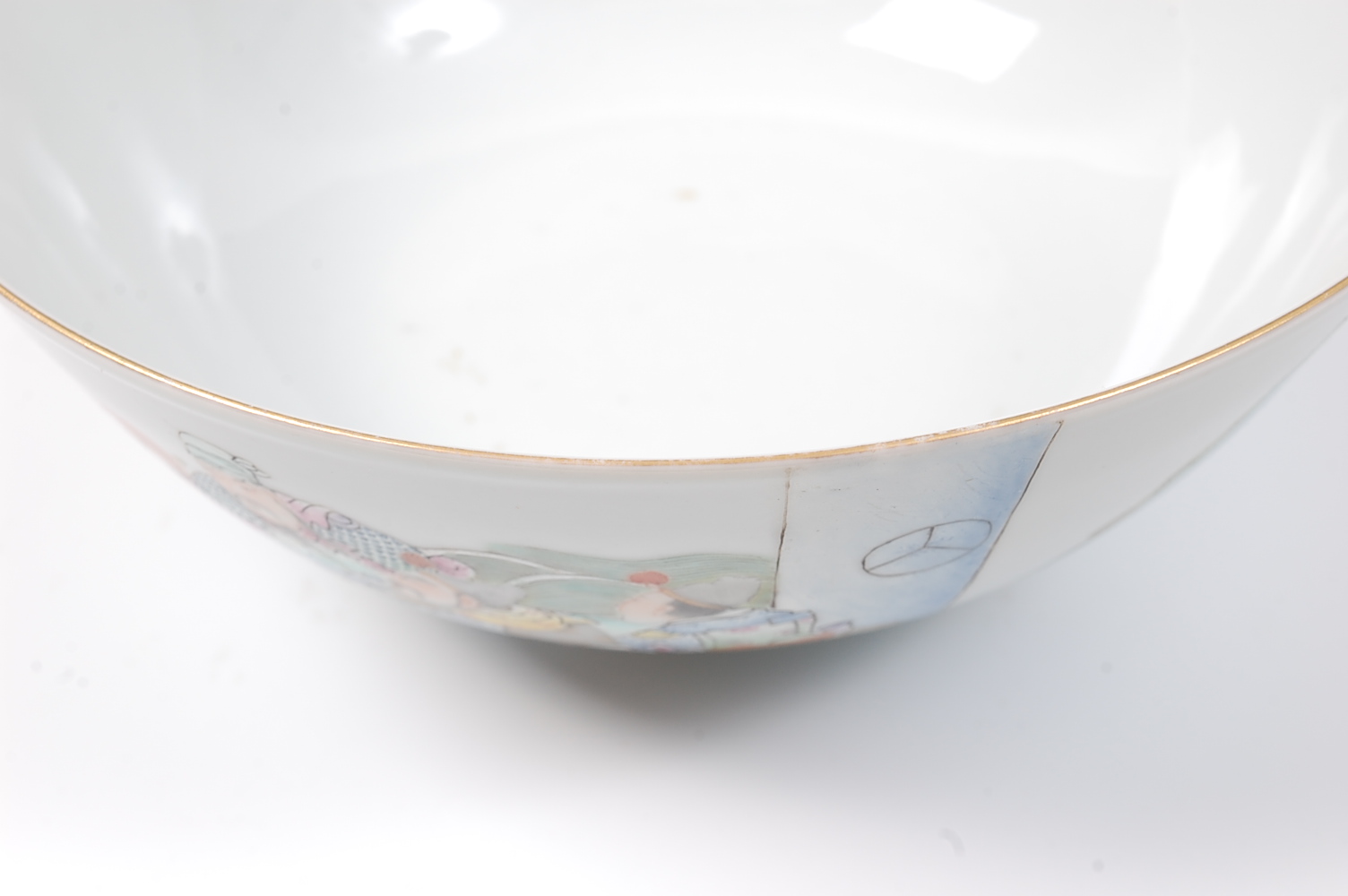 A Chinese porcelain footed bowl, finely worked in bright enamels with a figure landscape scene, - Image 5 of 6