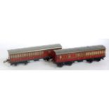 Hornby 1935-41 LMS passenger brake/3rd coach, marks and dent to roof,