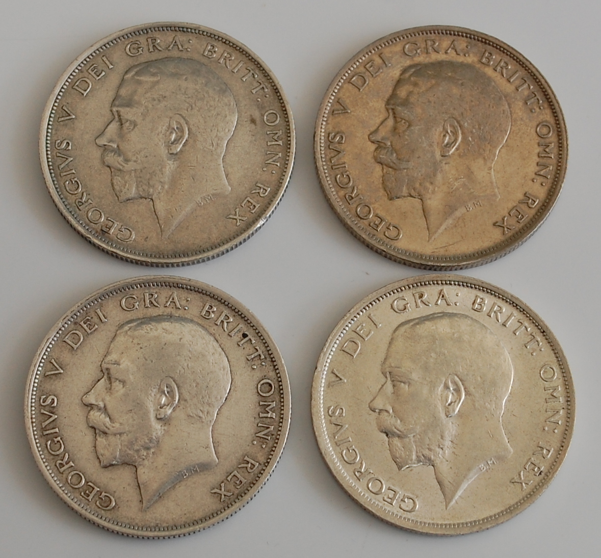 Great Britain, four George V half crowns, dated 1913, 1914, - Image 2 of 2