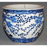 An 18th century Chinese blue and white jardinière, underglaze blue decorated with birds amongst