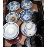 Mixed Chinese ceramics, to include blue and white bowls etc