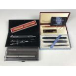 Vintage pens including a cased Parker 25 fountain pen, a Platignum Regal pen set, a cased Scripto