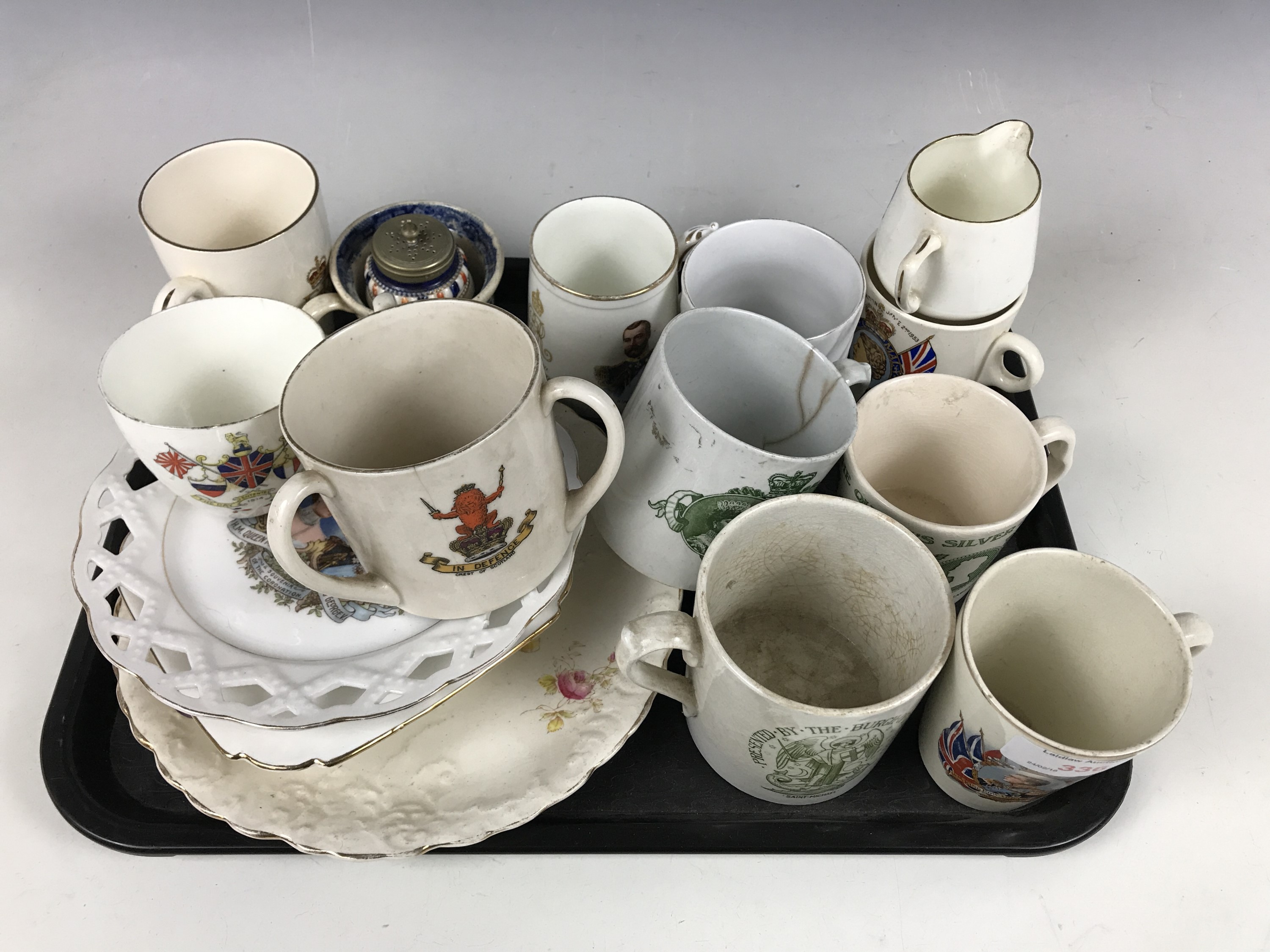 A quantity of early 20th Century royal commemorative ceramics