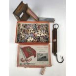 Sundry collectors' items including a Cunard jigsaw puzzle, a Salter spring balance, a water razor