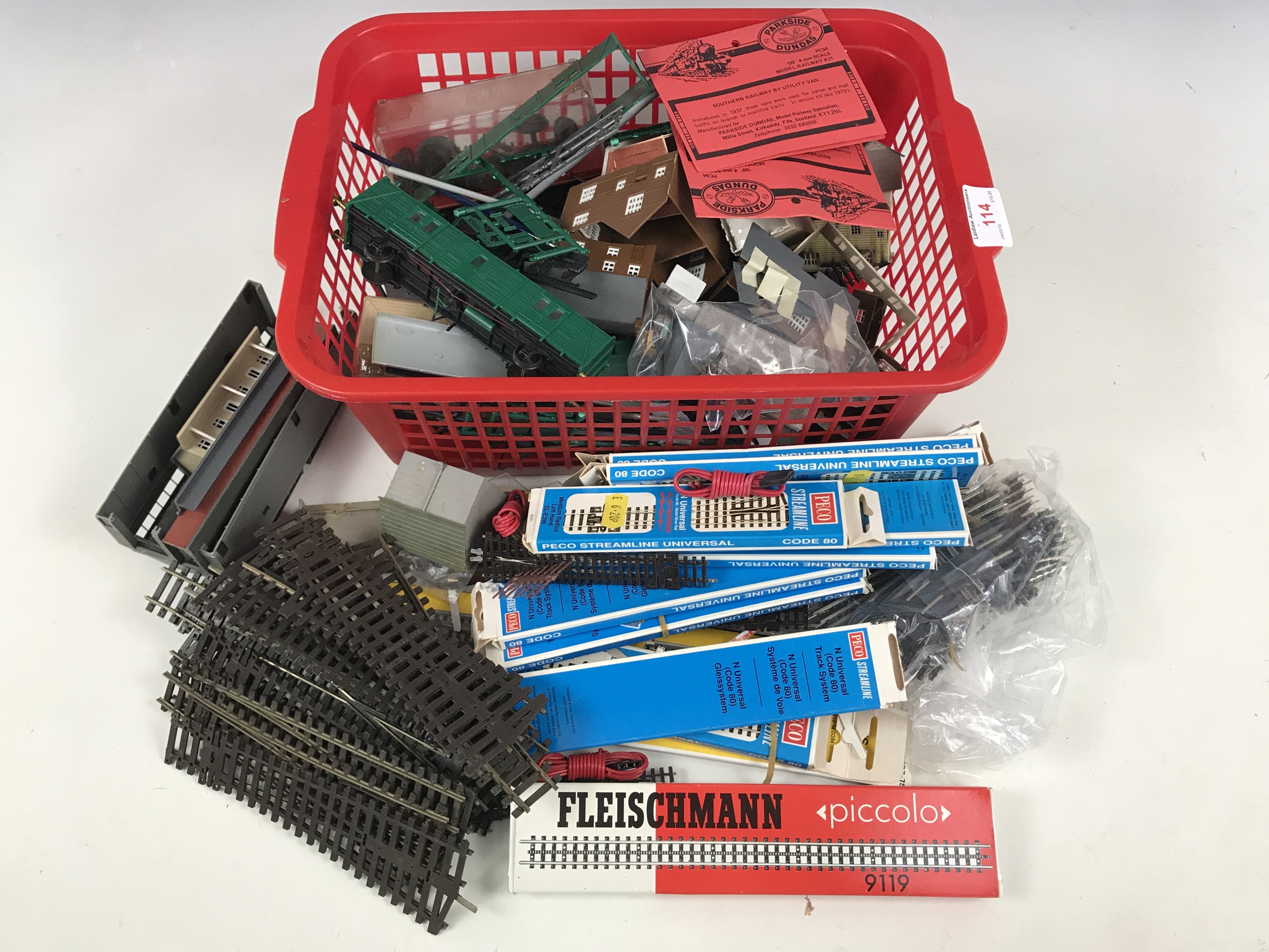 A quantity of N gauge and OO gauge model railway track and accessories etc