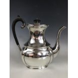 An Edwardian silver coffee pot, Harrison Brothers and Howson, Sheffield, 1909, 685g