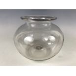 A Georgian glass goldfish globe / bowl, 16 cm high