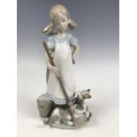 A Lladro figurine of playful kittens 5232 (a/f)