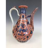 A Chinese porcelain ewer, 26 cm