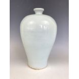 A Chinese crackle glaze meiping vase, 30 cm