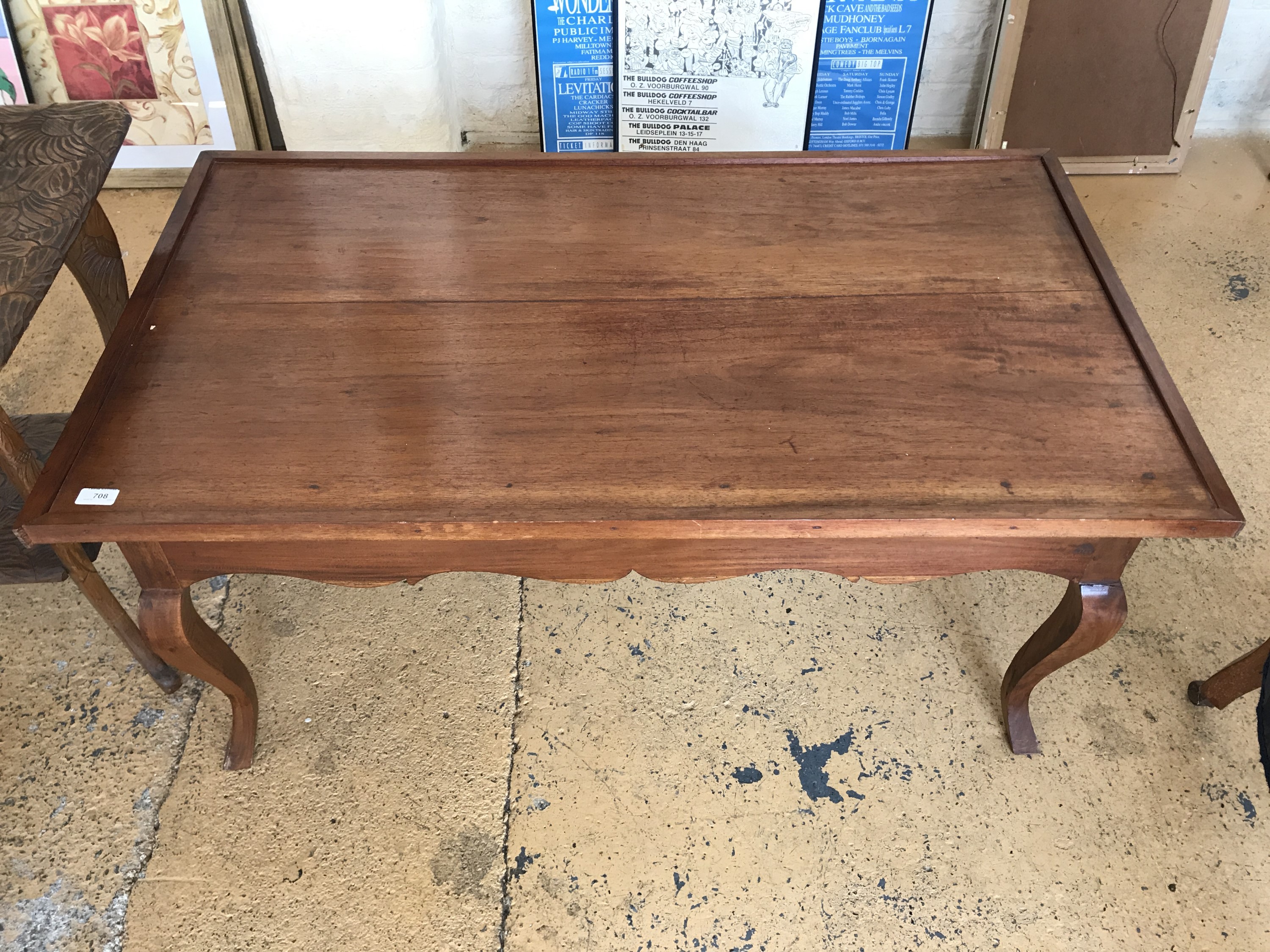 A South Asian hardwood coffee table, 20th Century, 121 x 69 x 51 cm