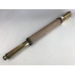 A 19th Century marine single-draw brass telescope, 1 1.2" objective, approx. 85 cm extended, un-