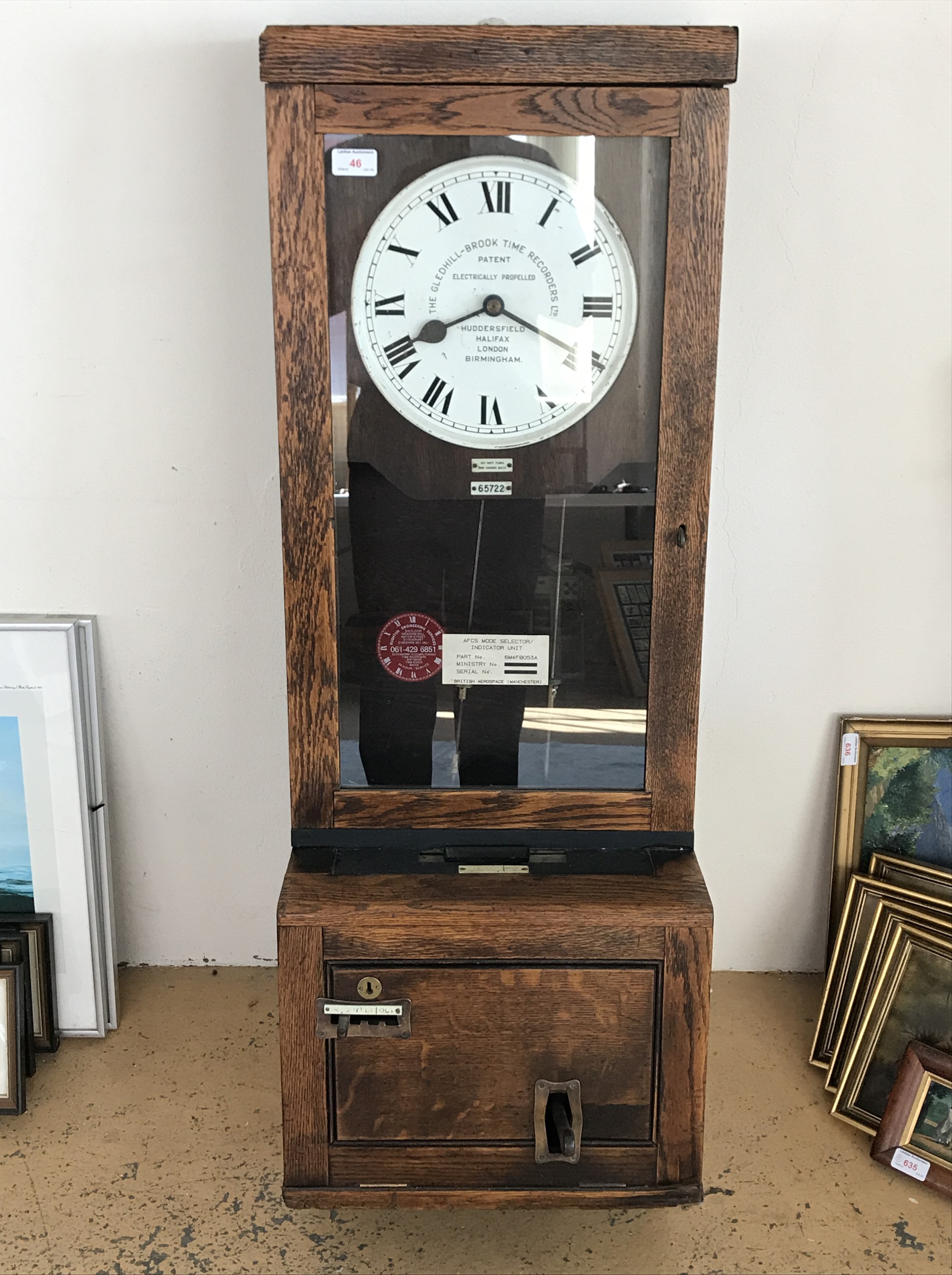 An early 20th Century Gledhill Brook time recorder / clocking-in clock