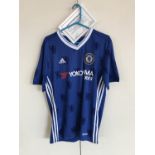 [Autographs] A Chelsea No. 10 football shirt signed by Eden Hazard