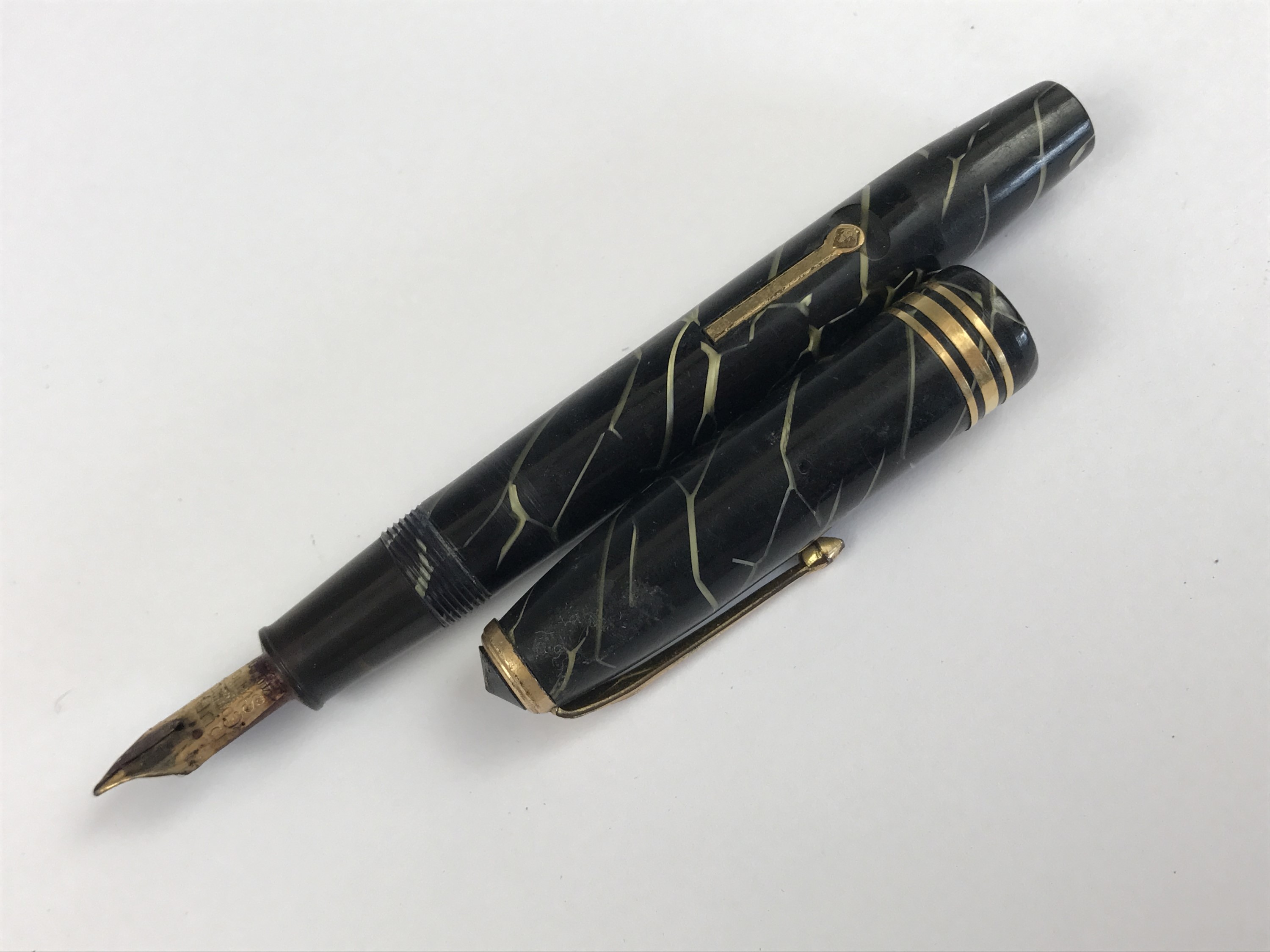 Stylo Plume Conway Stewart Avec Plume En Or 14 Carats - Occasion Porté - Écriture Vintage De Qualité