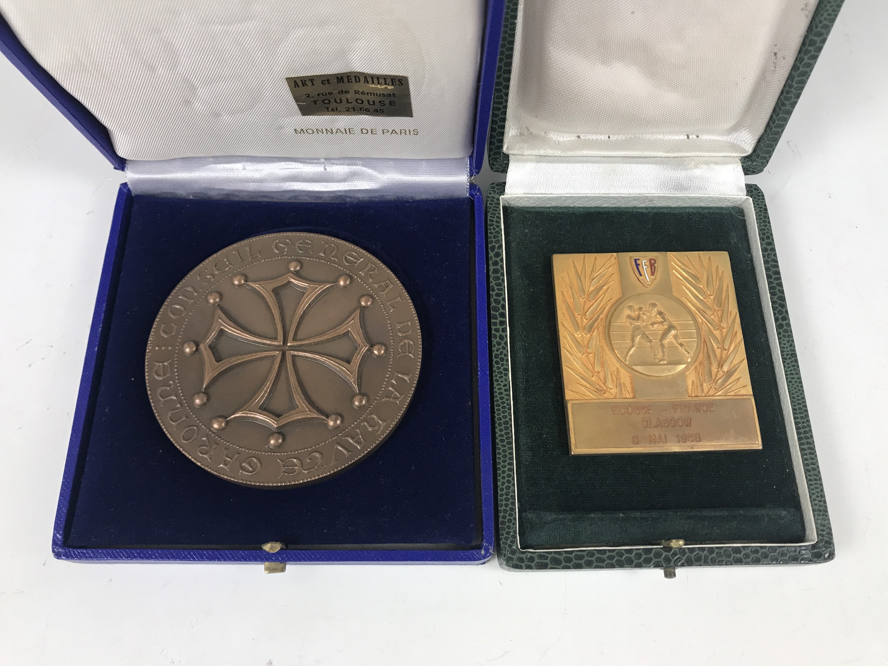 A large reproduction bronze Conseil General de la Havre Garonne medal dated 1978 together with a
