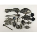 A quantity of vintage silver, marcassite and other jewellery