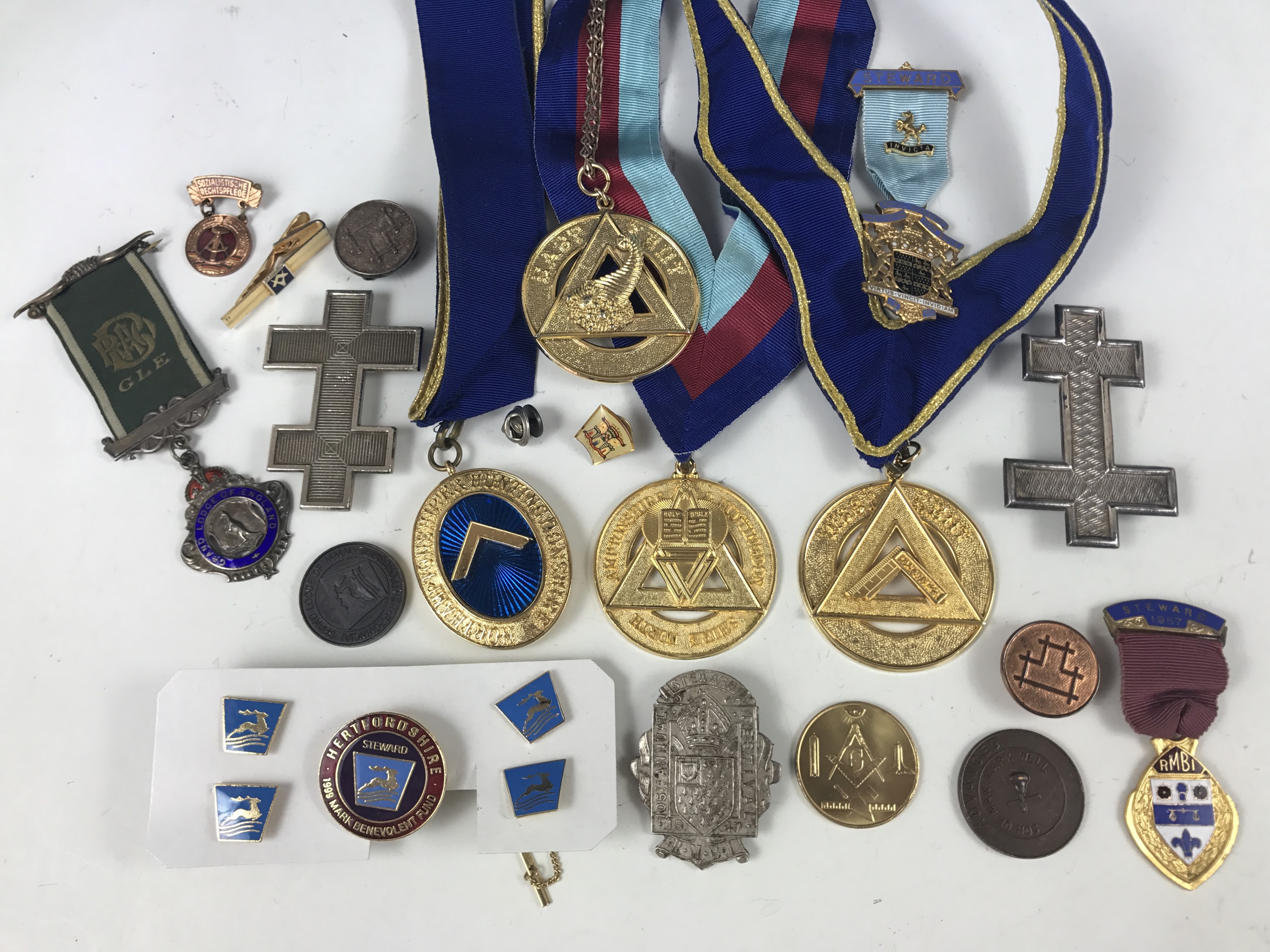 A quantity of Masonic and similar medallions etc