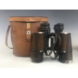 A Set of German Third Reich Kriegsmarine DF 7x50 marine artillery binoculars, by Zeiss, in