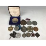 A quantity of 19th Century and later Royal and other commemorative medallions etc