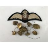 Second World War RAF pilot's wings and buttons