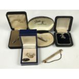 Gentlemen's vintage cased tie-clips / studs, including a white-metal Orkney Islands stick pin