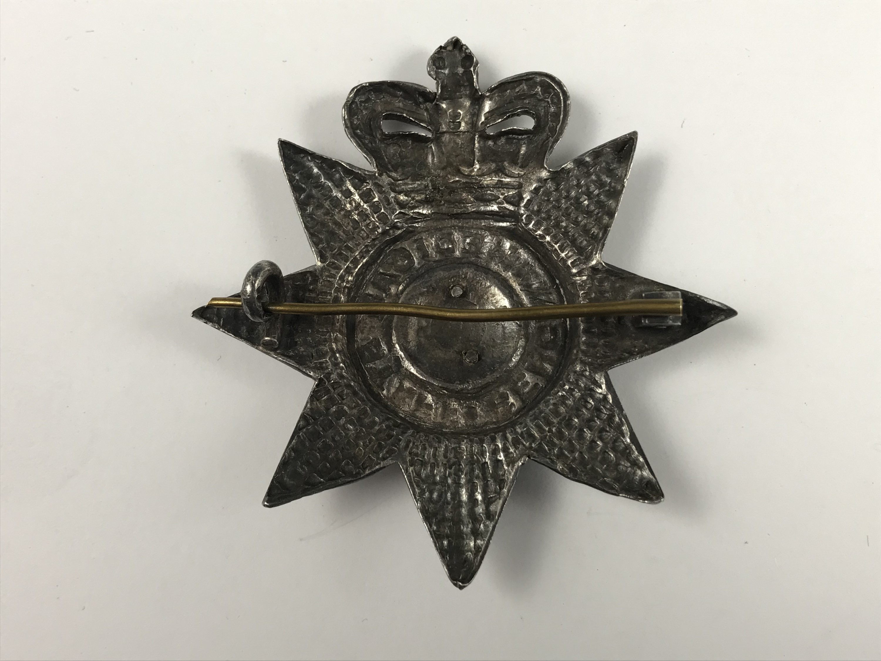 A Victorian Bengal Medical Staff white metal cap badge, (tested as silver), 66 x 63 mm - Image 2 of 2